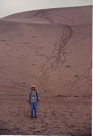Lloviendo en el desierto de Gobi. Dunas de Dunhuang (11.8.1994)
