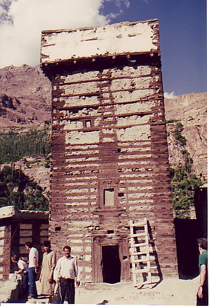 Fuerte Altit. Valle de Hunza (4.8.1994)